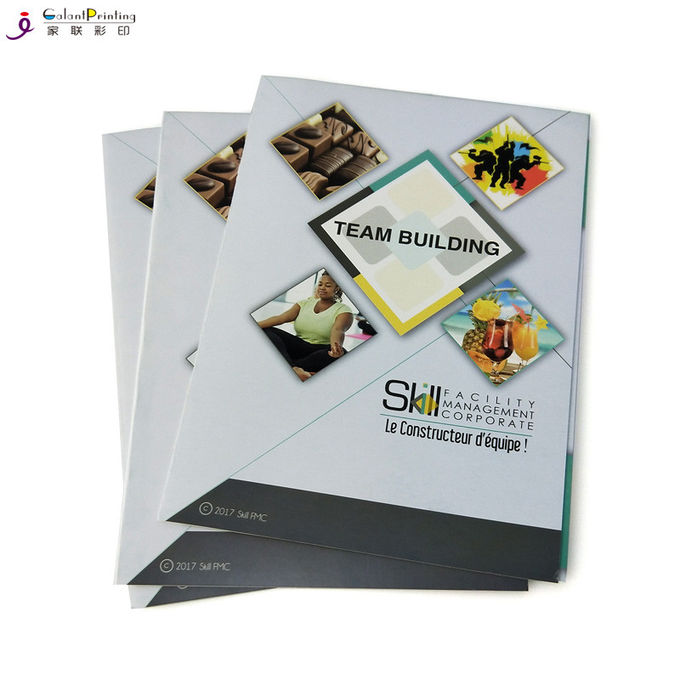 Servicios de impresión a todo color modificados para requisitos particulares del catálogo del folleto de la grapa 8.5X11” 210X285m m
