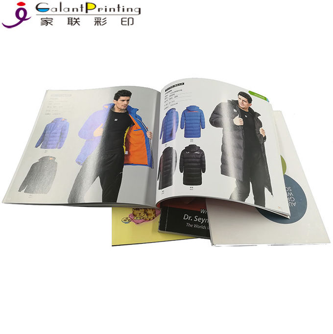 Servicios de impresión Softcover del folleto del catálogo del libro del final de Matt multicolores