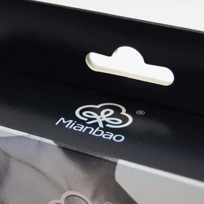 Cajas de cartón impresas a medida para hombres, ropa interior sin colgar Cajas de gancho con caja de embalaje para ventanas 6