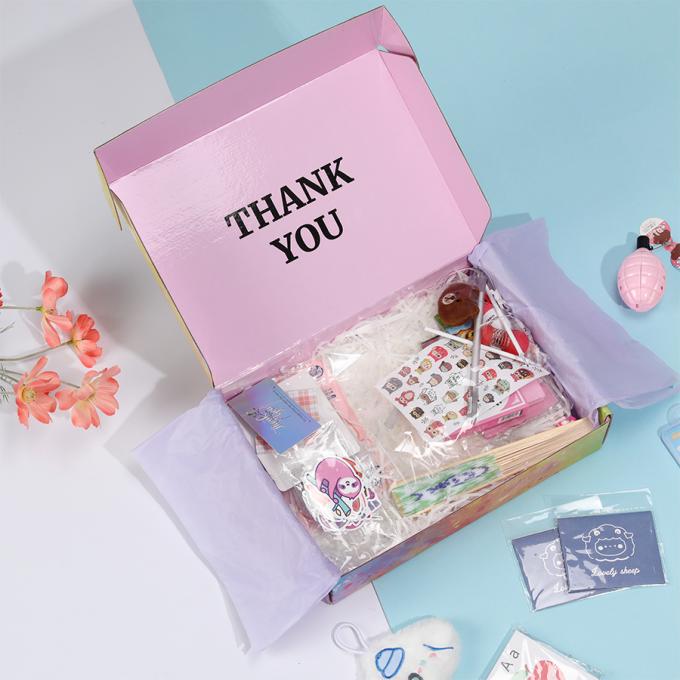 Pedido personalizado Cosméticos rosados duraderos Correos Embalaje corrugado Regalo Corredor Caja de envío 7