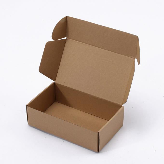 Cartón corrugado de cartón Flexografía de papel de embalaje Caja de correo para carpetas de mercancías de envío 7
