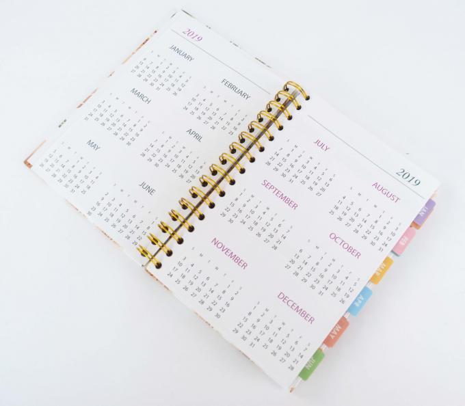 Organizador / Planificador Tamaño A5 Oro rosa O alambre espiral atado CMYK 2021 Planificador de agenda 4