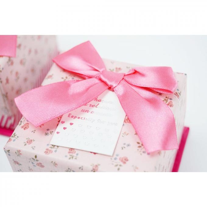 Logotipo personalizado de bajo MOQ Hermoso regalo de fiesta Papel de cartón Caja de joyas con recubrimiento UV 11
