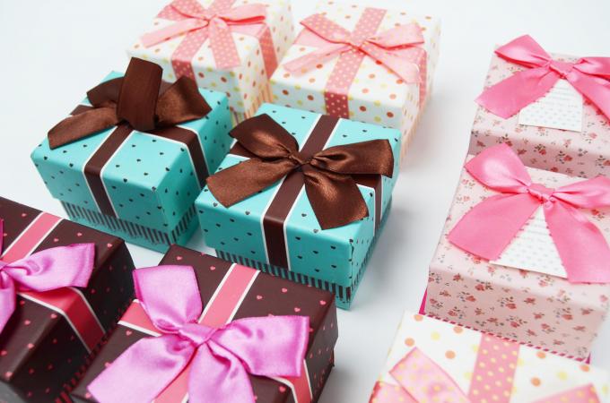 Impresión personalizada de lujo pequeña tapa y base cuadrada joyería regalo embalaje cajas de papel con cinta 5