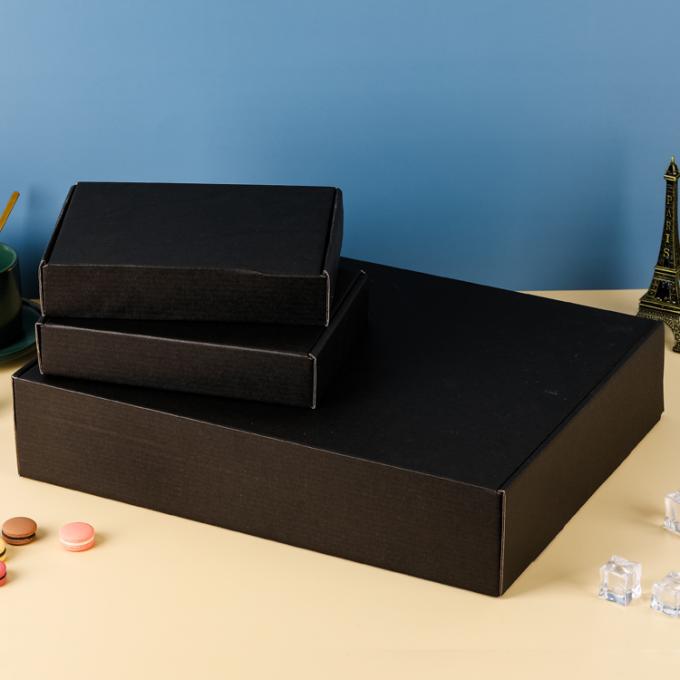 Logotipo personalizado Carpetas grandes negras para ropa y zapatos Caja de embalaje 9