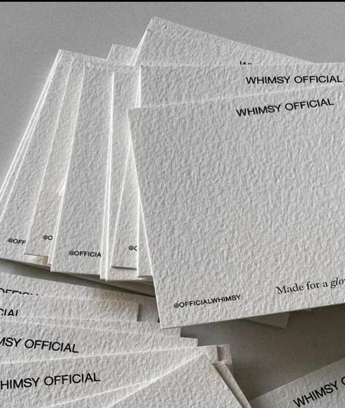Servicios de impresión de papel Kraft con barnizado Logotipo personalizado Impresión de tarjetas de visita 2