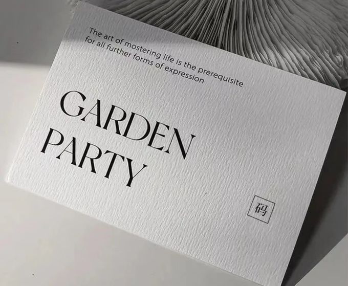 Servicios de impresión de papel Kraft con barnizado Logotipo personalizado Impresión de tarjetas de visita 0